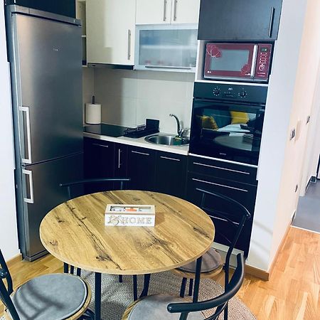 Atmartments Etna Bulevar, Free Private Parking Сараево Екстериор снимка