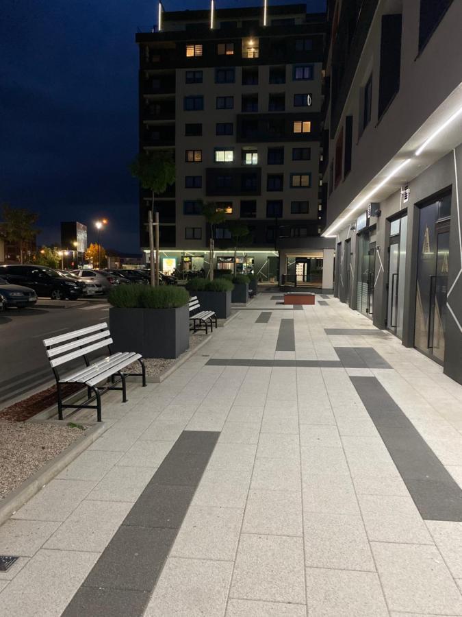 Atmartments Etna Bulevar, Free Private Parking Сараево Екстериор снимка