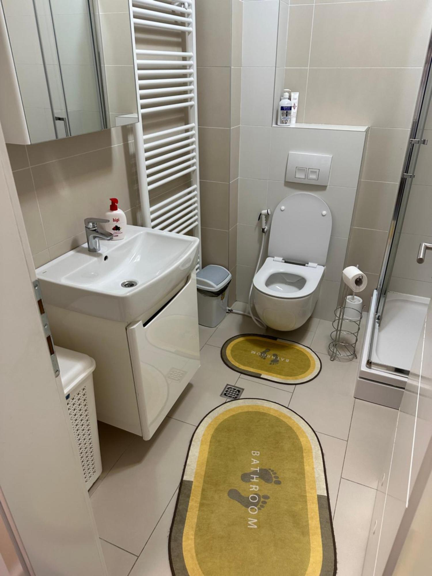 Atmartments Etna Bulevar, Free Private Parking Сараево Екстериор снимка