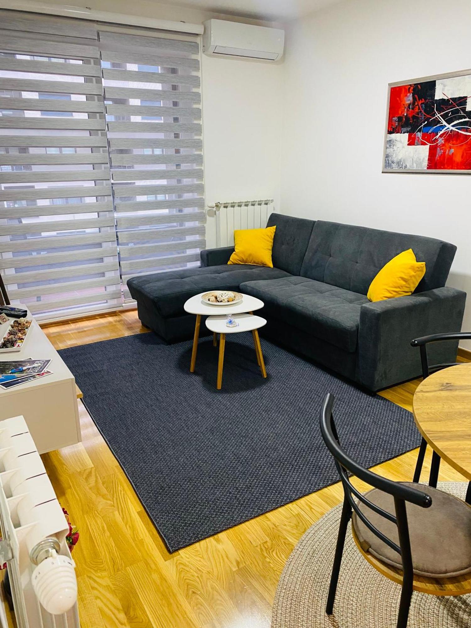 Atmartments Etna Bulevar, Free Private Parking Сараево Екстериор снимка